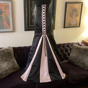 Vintage fit and flare Scott McClintock dress.